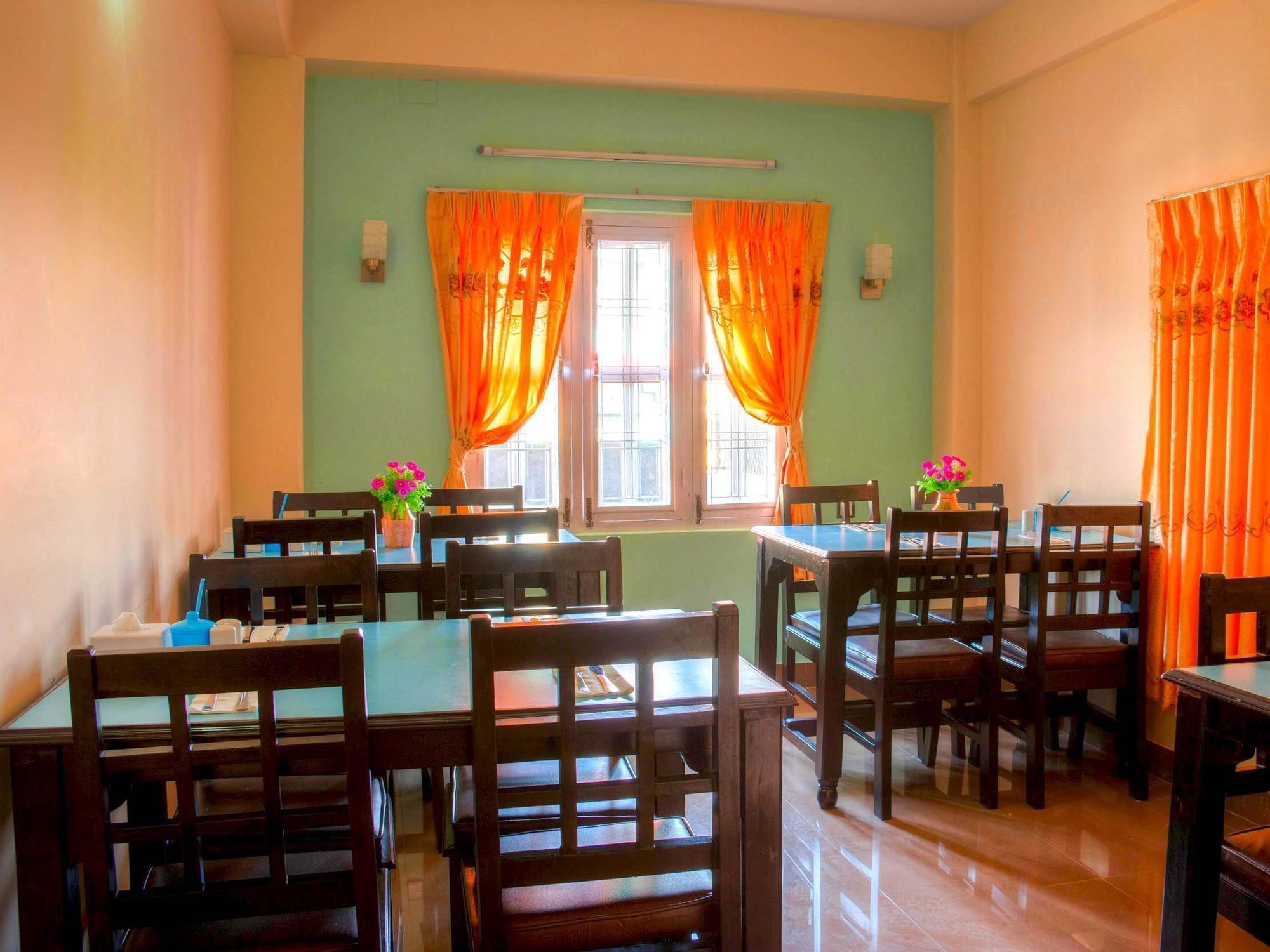 Hotel Atrium Pokhara Eksteriør billede